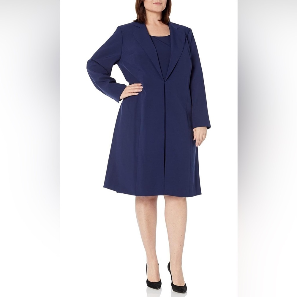 NWT- Le Suit Women's Jacket/Dress Suit SIZE: 6 COLOR: Indigo
